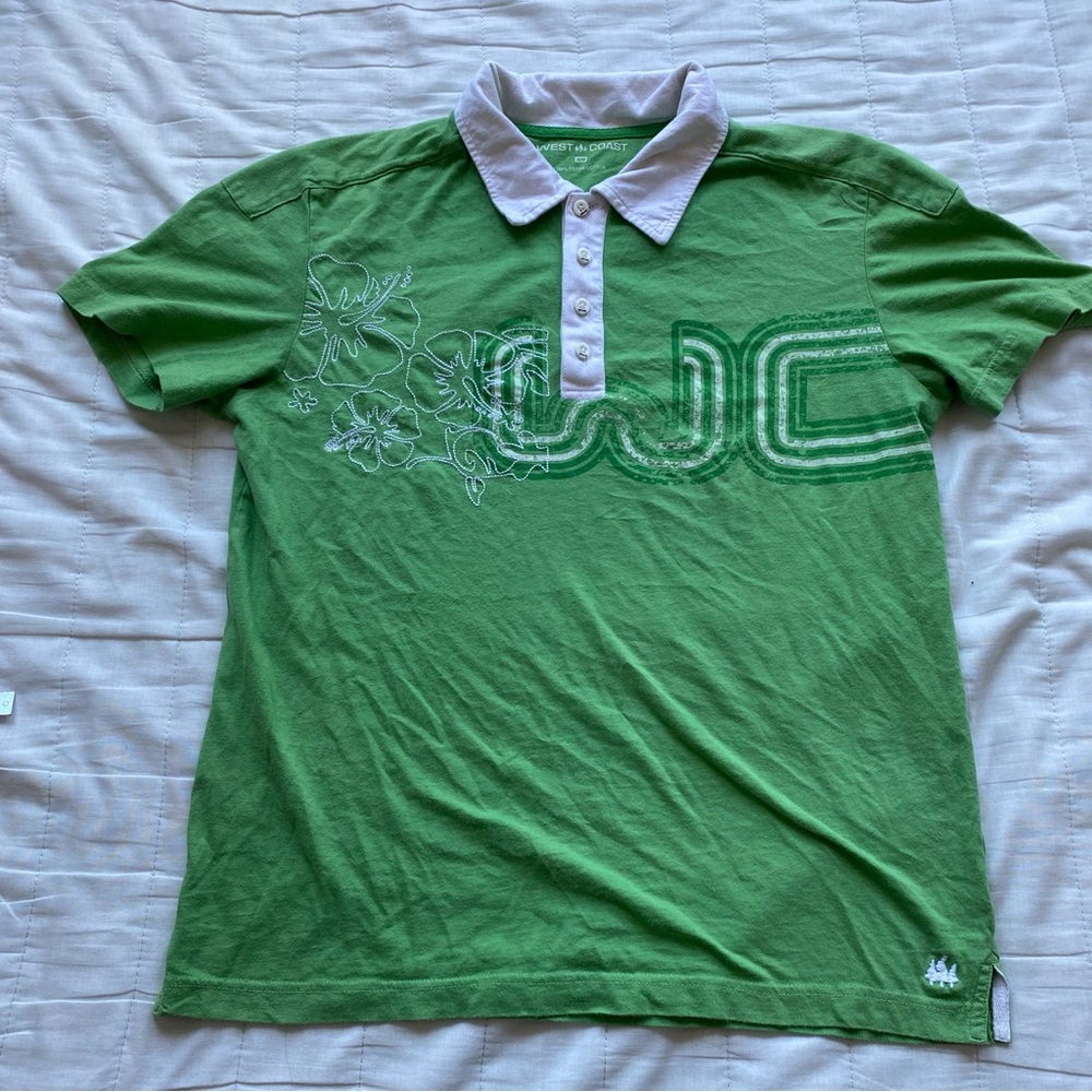 Green Short-Sleeve Polo Tee with White Collar - Women's Casual Top